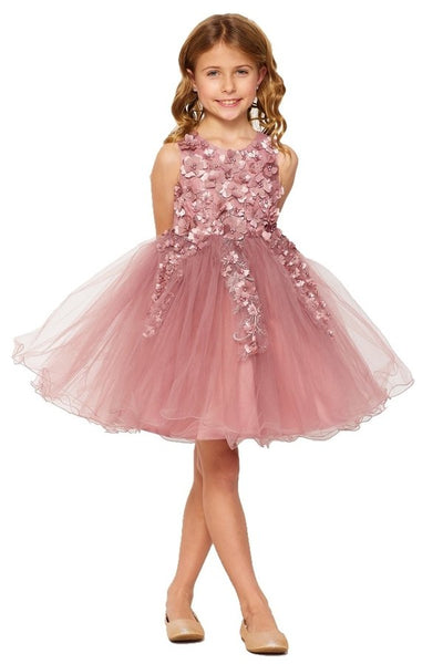 10 tips for choosing the perfect pageant dress for your daughter