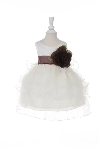 Little girl baby ruffle dress with an elegant flower clip